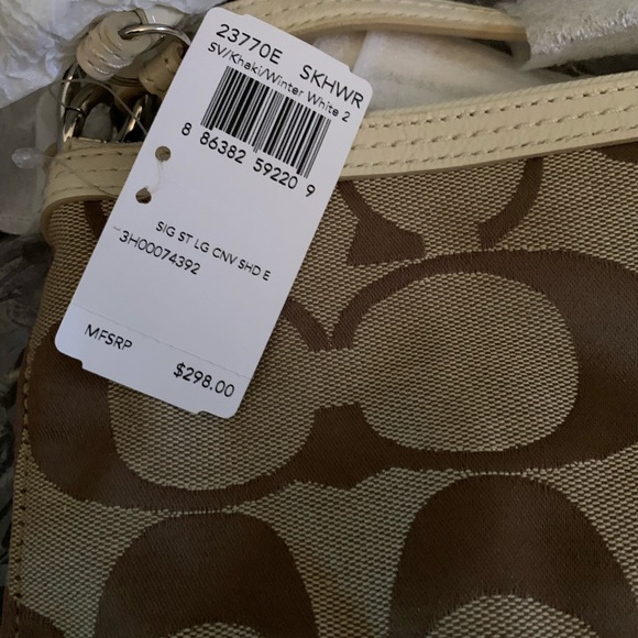 Coach Crossbody - Picture 4 of 6